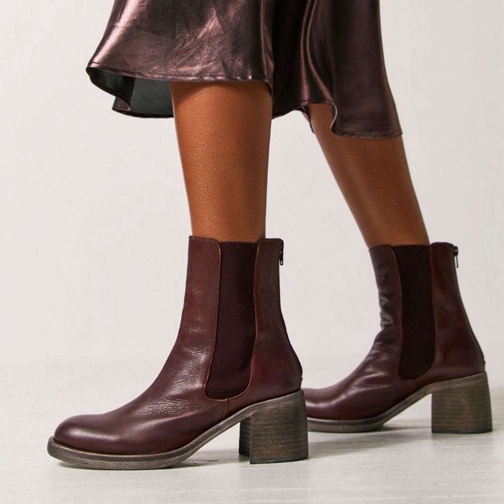 Essential Chelsea Boots